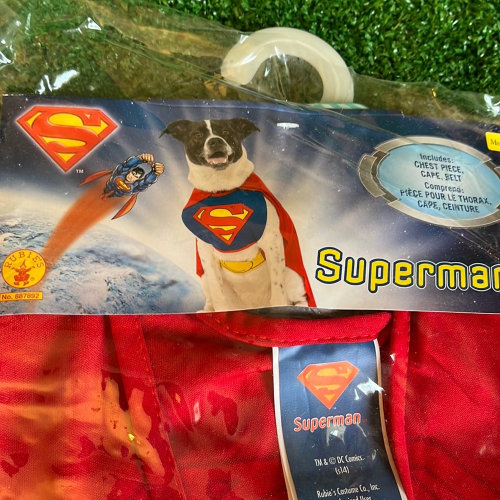 DC Comics Dog Costume Superman Size medium NEW!!